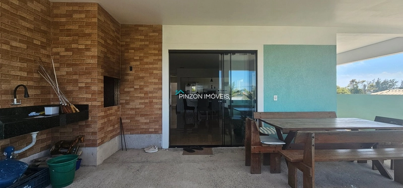 SOBRADO COM 03 SUÍTES A APENAS 400 METROS DO MAR EM ARROIO DO SAL!: 8ª foto da galeria de imagens do imóvel