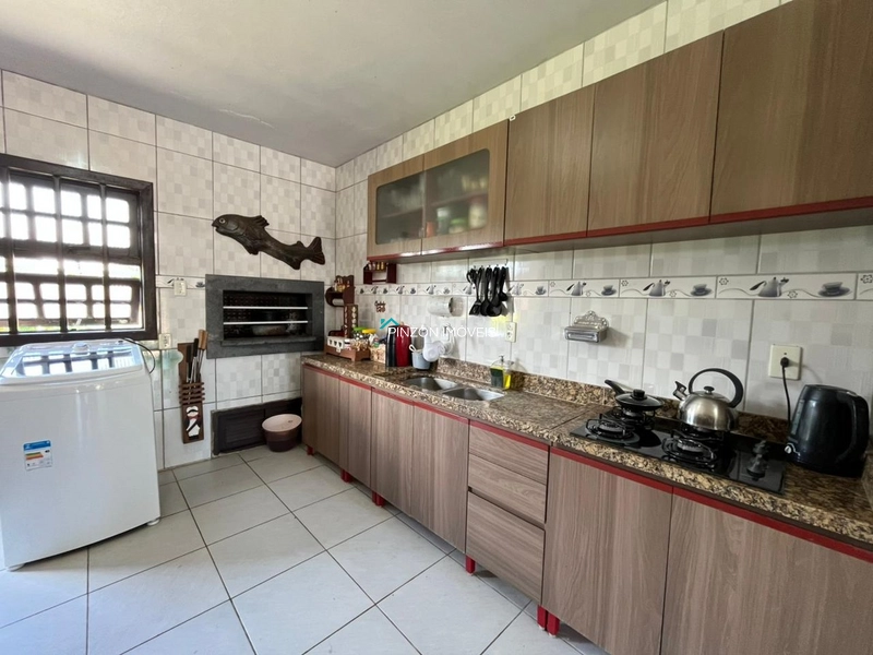 Sobrado a uma quadra do mar.: 14ª foto da galeria de imagens do imóvel