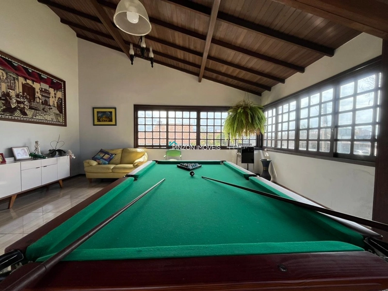 Sobrado a uma quadra do mar.: 8ª foto da galeria de imagens do imóvel