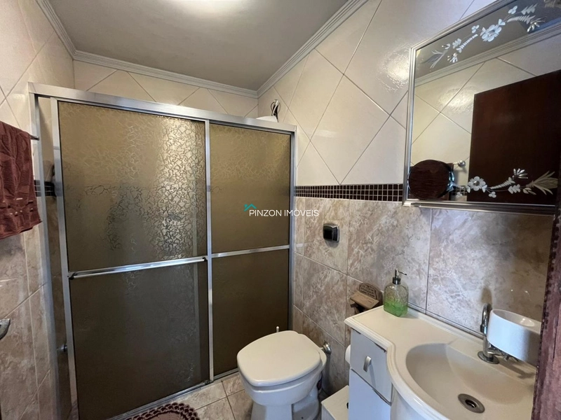 Sobrado a uma quadra do mar.: 25ª foto da galeria de imagens do imóvel