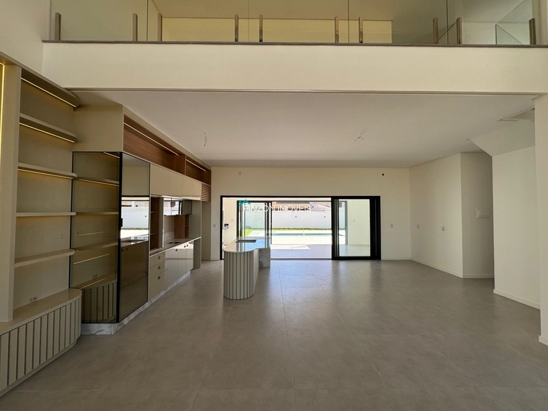 SOBRADO DE LUXO A APENAS 150 METROS DO MAR EM ARROIO DO SAL!: 4ª foto da galeria de imagens do imóvel