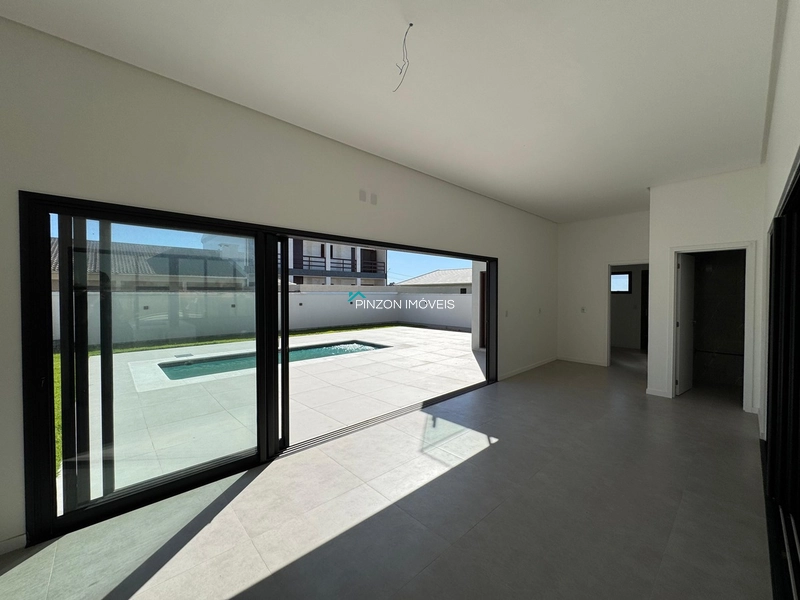 SOBRADO DE LUXO A APENAS 150 METROS DO MAR EM ARROIO DO SAL!: 12ª foto da galeria de imagens do imóvel