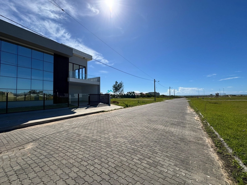 SOBRADO DE LUXO A APENAS 150 METROS DO MAR EM ARROIO DO SAL!: 39ª foto da galeria de imagens do imóvel