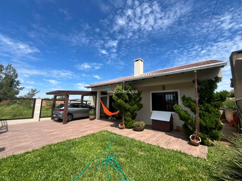 CASA EM LAJE PRONTA PARA MORAR.