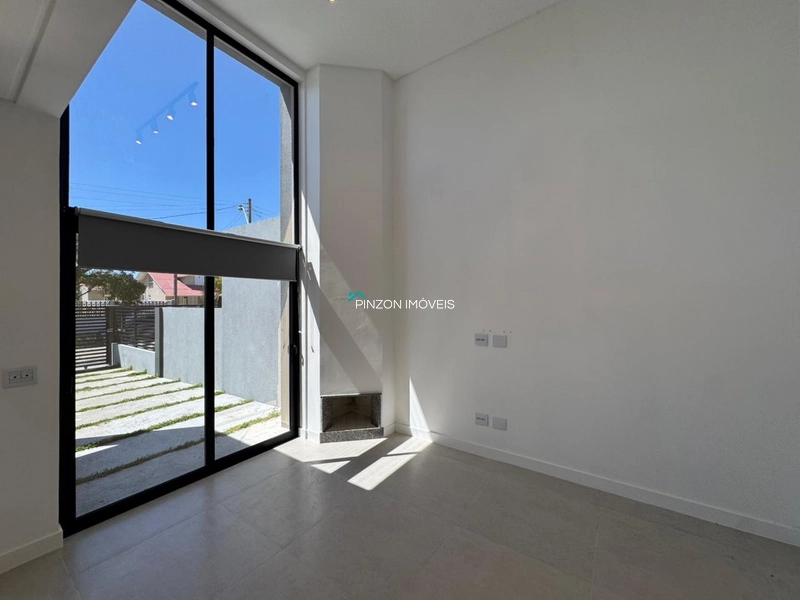 Casa a 250 metros da praia: 5ª foto da galeria de imagens do imóvel