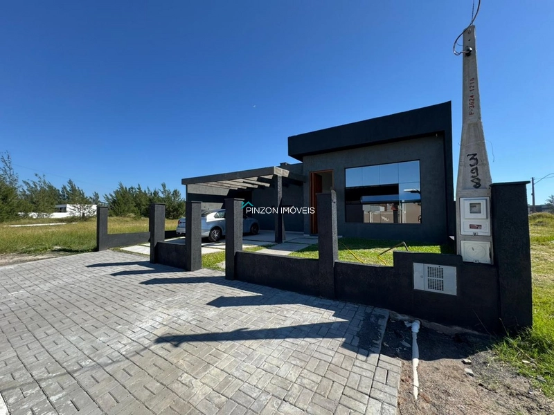 CASA EM AVENIDA ASFALTADA: 2ª foto da galeria de imagens do imóvel