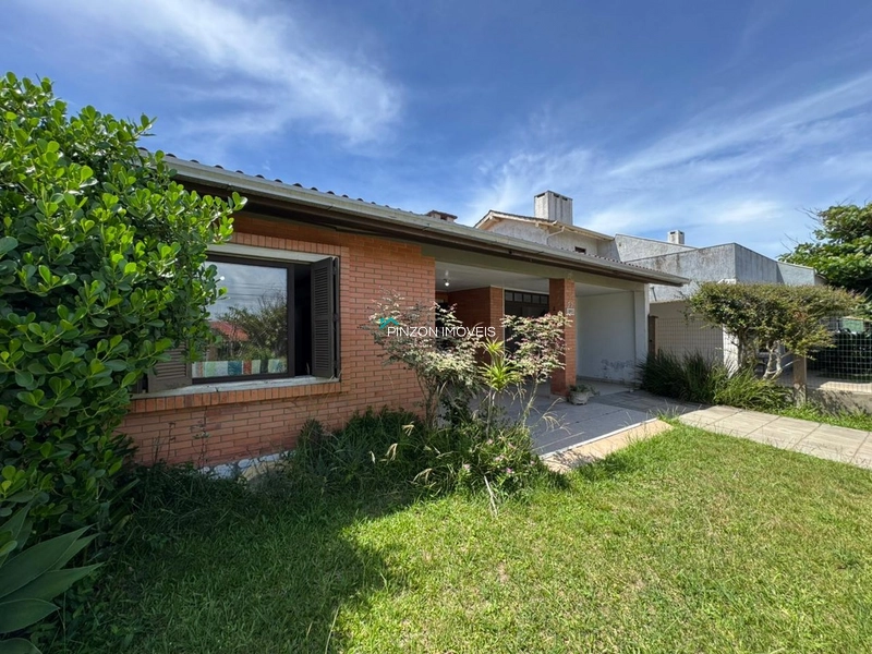 CASA PRÓXIMA AO MAR.