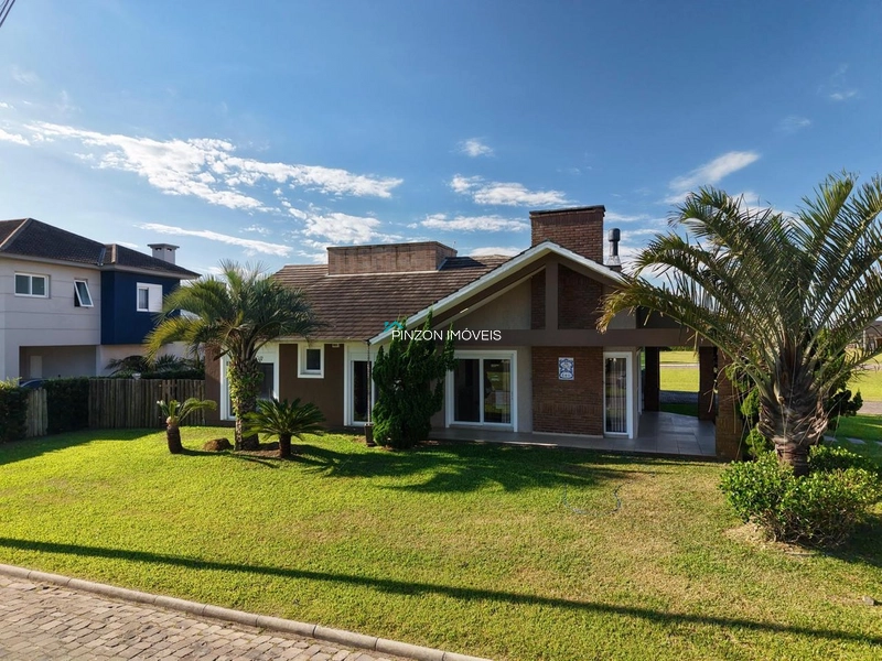 CASA À VENDA – CONDOMÍNIO LAGOA DO PASSO ATLÂNTIDA SUL