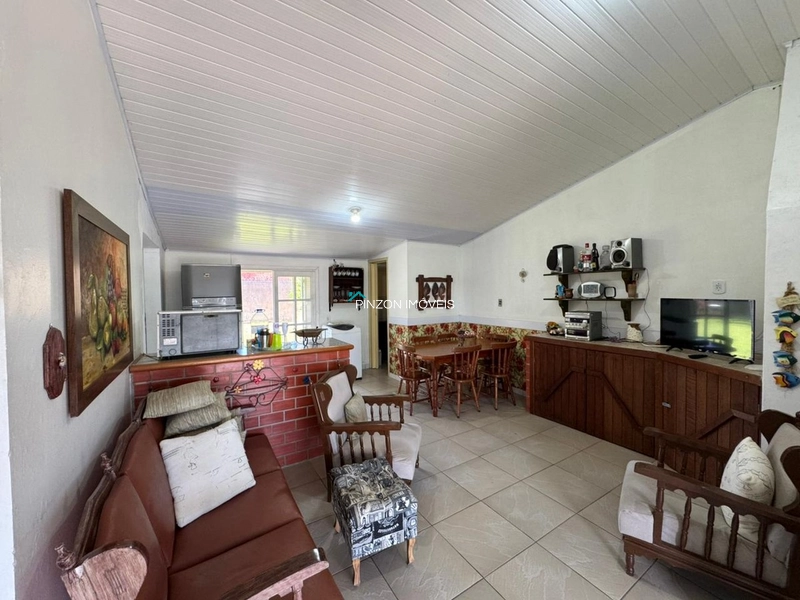 CASA EM AVENIDA.: 7ª foto da galeria de imagens do imóvel