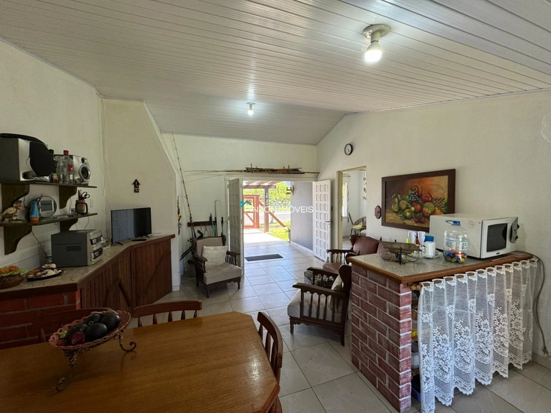 CASA EM AVENIDA.: 5ª foto da galeria de imagens do imóvel