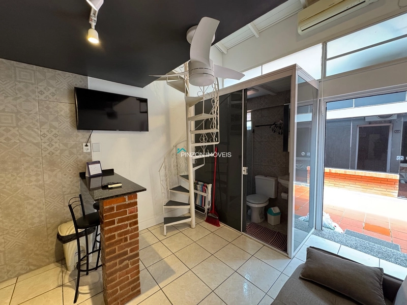 Propriedade no centro de Atlântida Sul