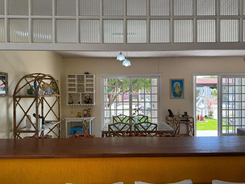 CASA COM PISCINA.: 10ª foto da galeria de imagens do imóvel