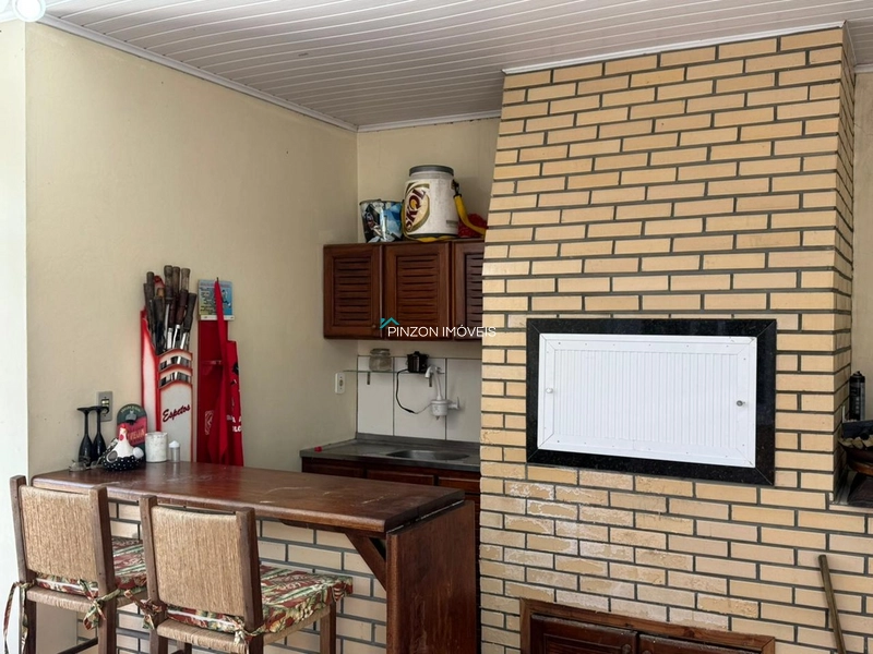 CASA COM PISCINA.: 26ª foto da galeria de imagens do imóvel