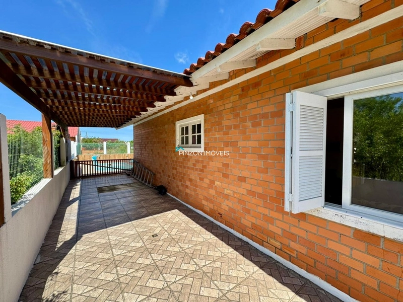 CASA COM PISCINA.: 5ª foto da galeria de imagens do imóvel