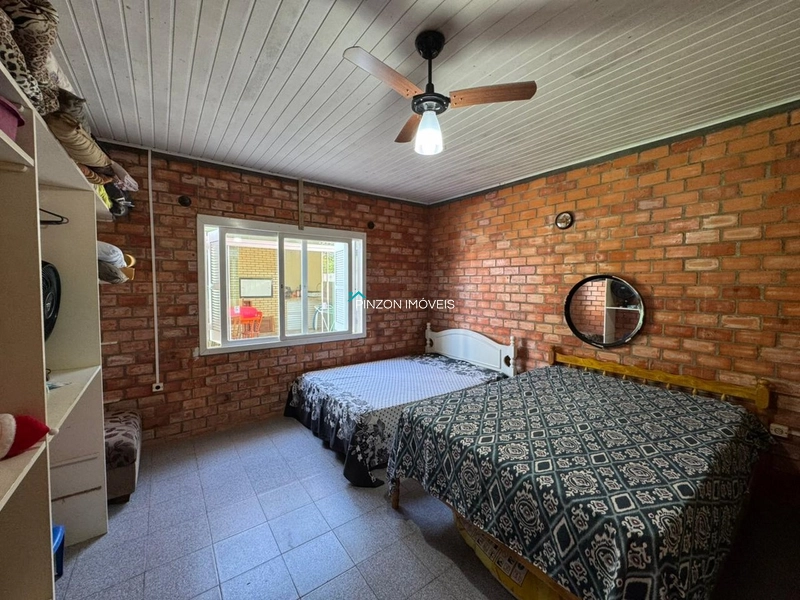 CASA COM PISCINA.: 23ª foto da galeria de imagens do imóvel