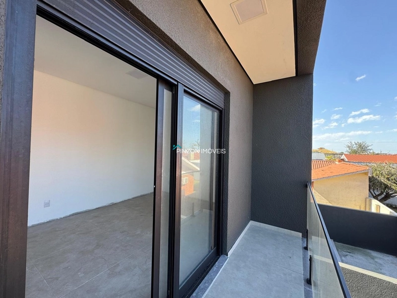 SOBRADO GEMINADO A 150M DA PRAIA: 11ª foto da galeria de imagens do imóvel