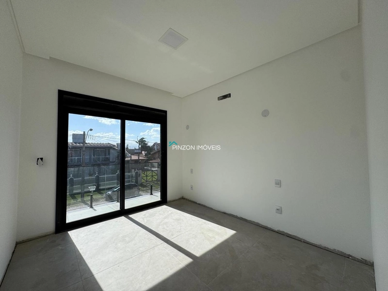 SOBRADO GEMINADO A 150M DA PRAIA: 16ª foto da galeria de imagens do imóvel