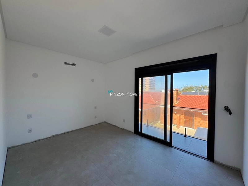 SOBRADO GEMINADO A 150M DA PRAIA: 15ª foto da galeria de imagens do imóvel