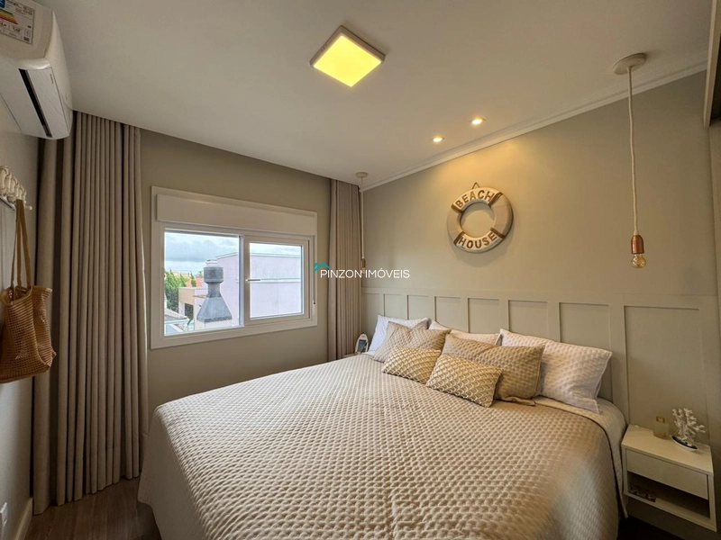 SOBRADO A 150 METROS DA PRAIA: 6ª foto da galeria de imagens do imóvel