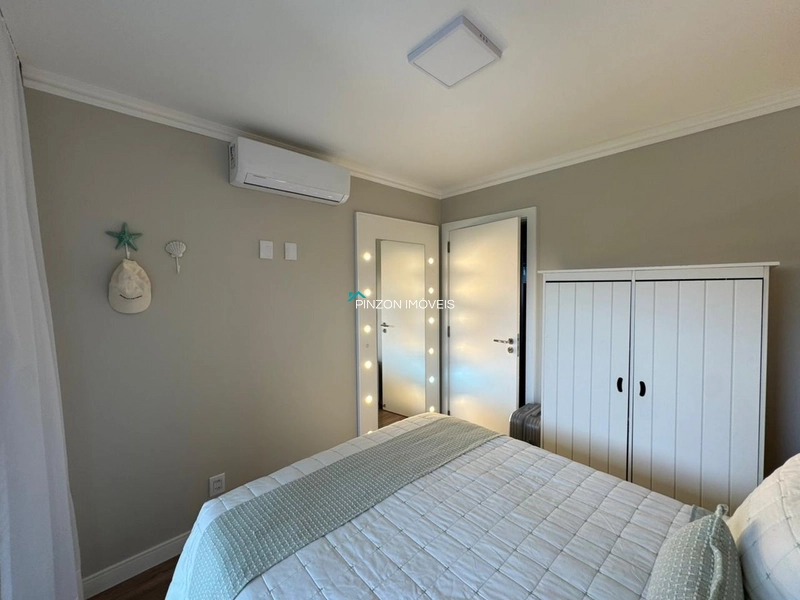 SOBRADO A 150 METROS DA PRAIA: 9ª foto da galeria de imagens do imóvel