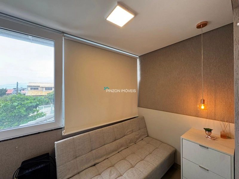 SOBRADO A 150 METROS DA PRAIA: 4ª foto da galeria de imagens do imóvel