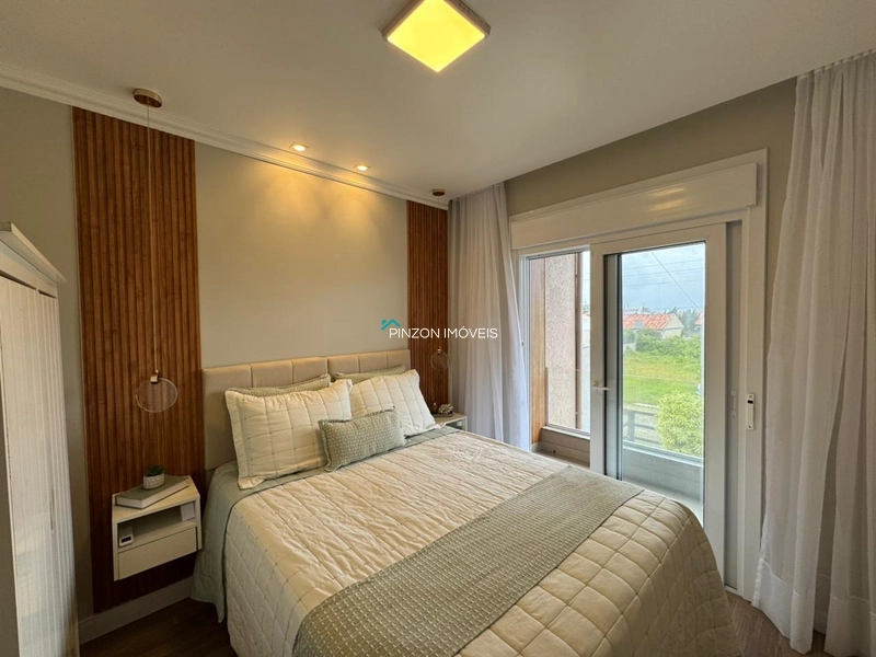 SOBRADO A 150 METROS DA PRAIA: 7ª foto da galeria de imagens do imóvel