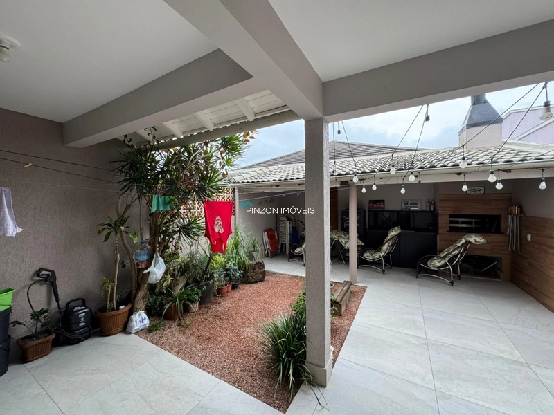 SOBRADO A 150 METROS DA PRAIA: 19ª foto da galeria de imagens do imóvel