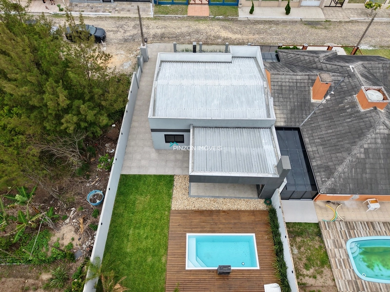 CASA COM PISCINA À 300 METROS DA PRAIA: 23ª foto da galeria de imagens do imóvel