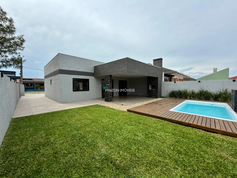 CASA COM PISCINA À 300 METROS DA PRAIA: 6ª foto da galeria de imagens do imóvel