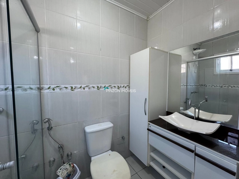 CASA A UMA QUADRA DA PRAIA: 18ª foto da galeria de imagens do imóvel