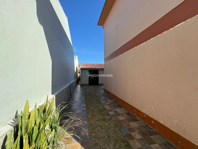 CASA A 300 METROS DA PRAIA EM ATLÂNTIDA SUL: 3ª foto da galeria de imagens do imóvel