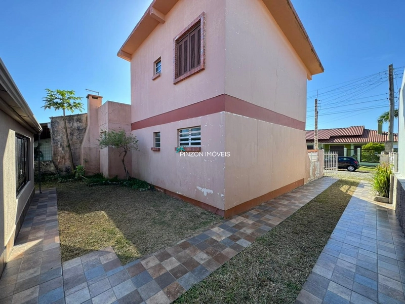 CASA A 300 METROS DA PRAIA EM ATLÂNTIDA SUL: 2ª foto da galeria de imagens do imóvel