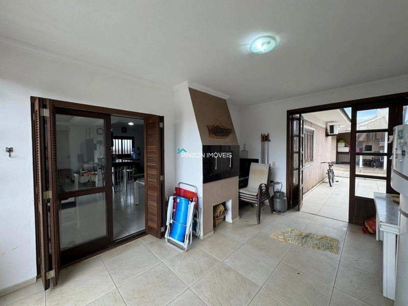 CASA A 200 METROS DO MAR: 9ª foto da galeria de imagens do imóvel