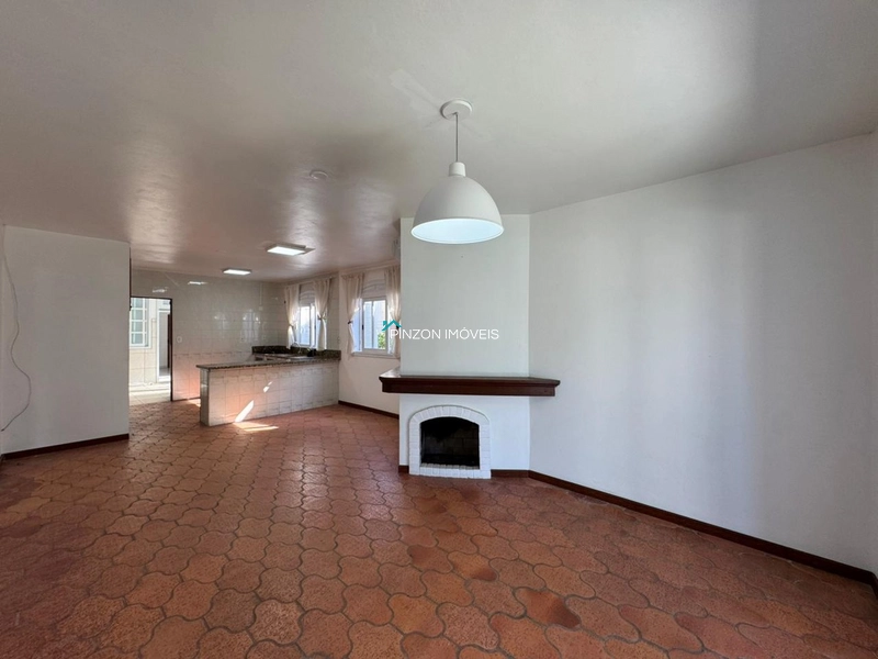 CASA A 250 METROS DA PRAIA EM MARIÁPOLIS: 5ª foto da galeria de imagens do imóvel