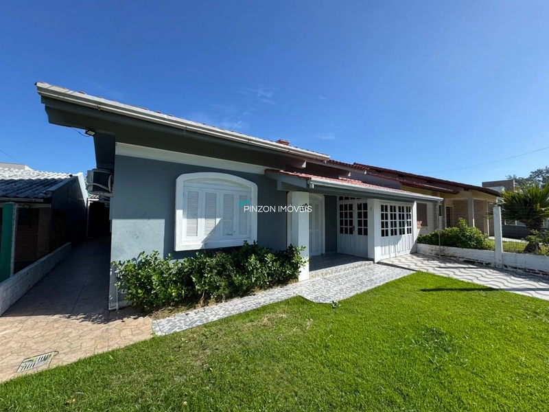 CASA A 250 METROS DA PRAIA EM MARIÁPOLIS: 2ª foto da galeria de imagens do imóvel