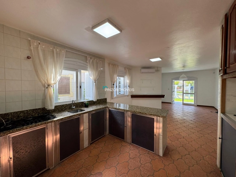 CASA A 250 METROS DA PRAIA EM MARIÁPOLIS: 7ª foto da galeria de imagens do imóvel