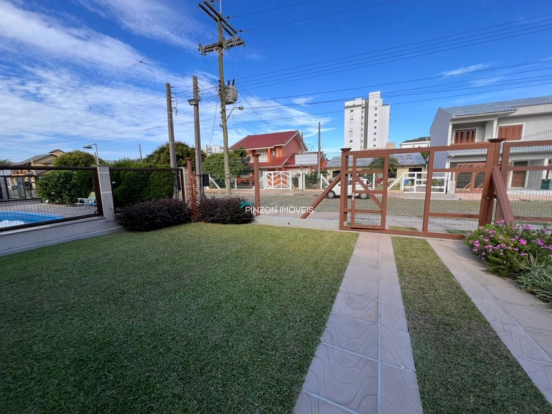 SOBRADO MOBILIADO À VENDA EM ARROIO DO SAL: 2ª foto da galeria de imagens do imóvel