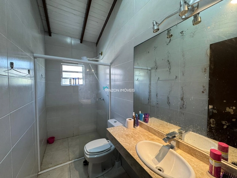 CASA COM PISCINA A 250M DA PRAIA: 11ª foto da galeria de imagens do imóvel