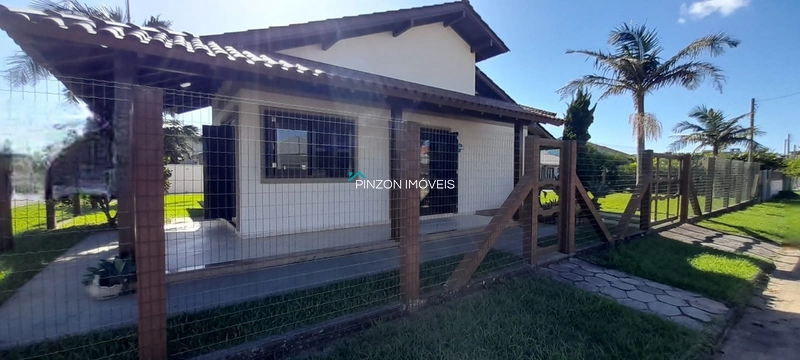 CASA NOVA, MOBILIADA E EM TERRENO DUPLO: 1ª foto da galeria de imagens do imóvel