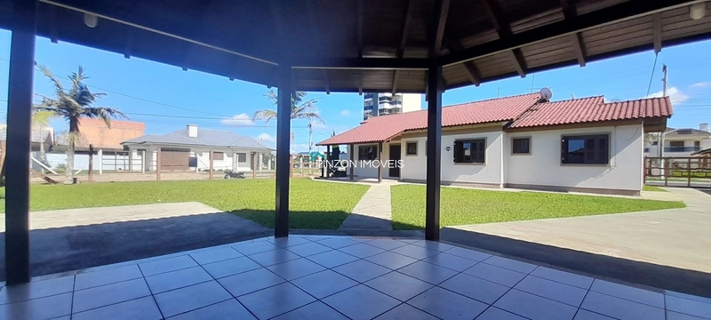 CASA NOVA, MOBILIADA E EM TERRENO DUPLO: 8ª foto da galeria de imagens do imóvel