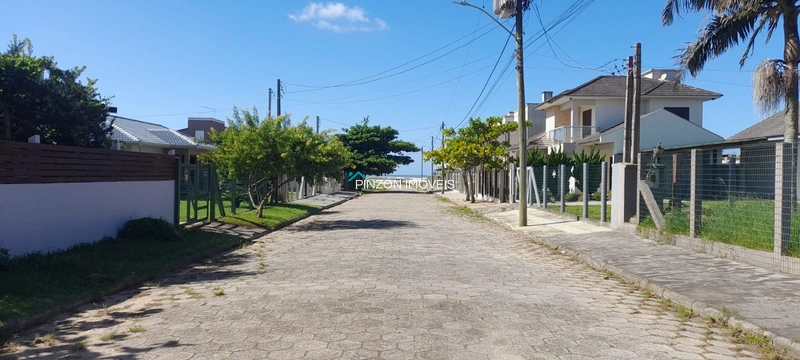 CASA NOVA, MOBILIADA E EM TERRENO DUPLO: 32ª foto da galeria de imagens do imóvel