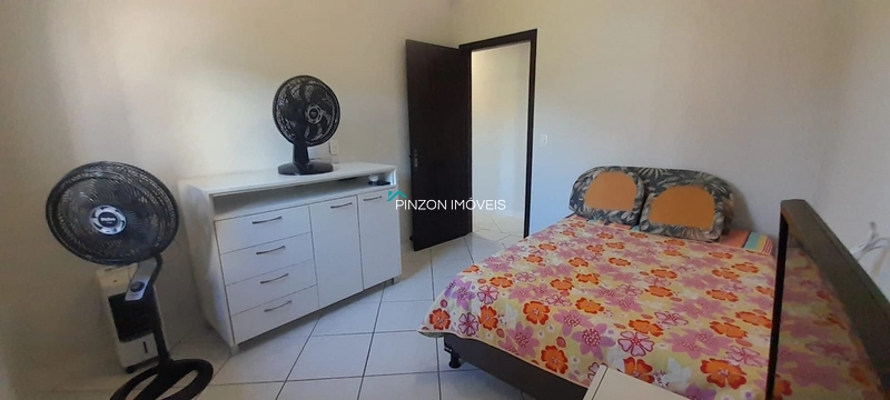 CASA NOVA, MOBILIADA E EM TERRENO DUPLO: 27ª foto da galeria de imagens do imóvel