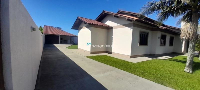 CASA NOVA, MOBILIADA E EM TERRENO DUPLO: 16ª foto da galeria de imagens do imóvel