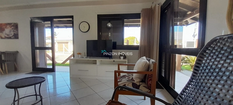 CASA NOVA, MOBILIADA E EM TERRENO DUPLO: 18ª foto da galeria de imagens do imóvel