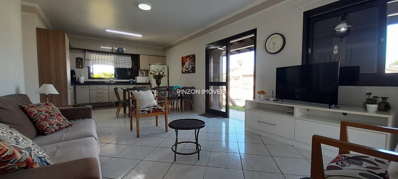 CASA NOVA, MOBILIADA E EM TERRENO DUPLO: 20ª foto da galeria de imagens do imóvel