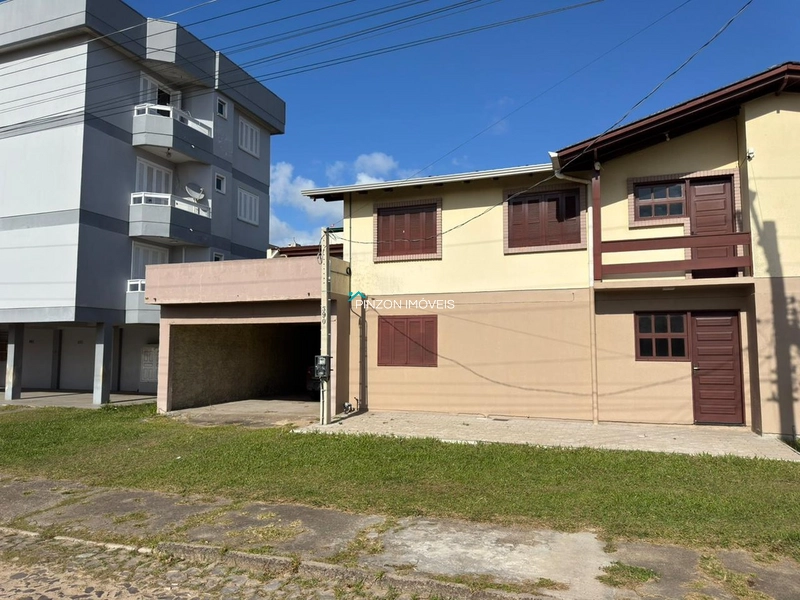 APARTAMENTO A APENAS 350 METROS DO MAR EM ARROIO DO SAL!