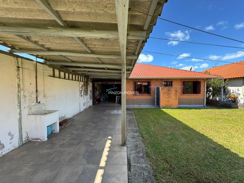 CASA A POUCOS METROS DO MAR.: 6ª foto da galeria de imagens do imóvel