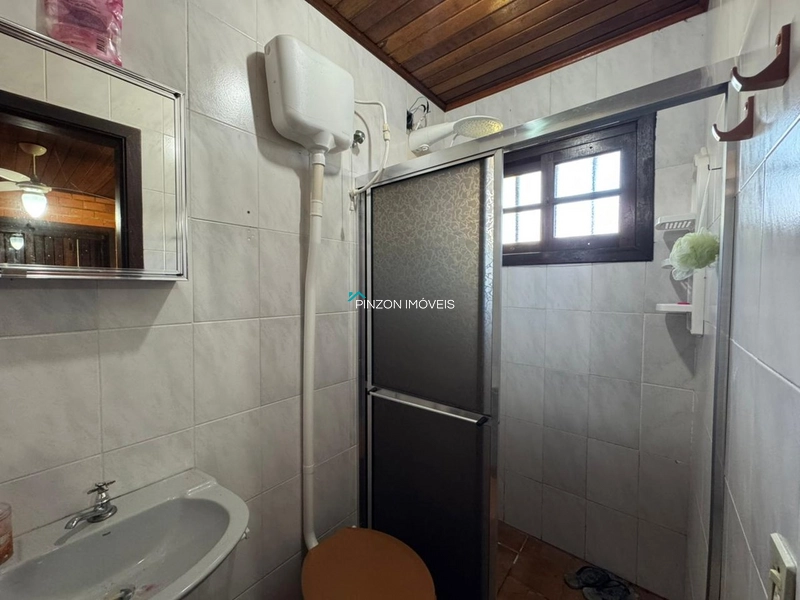 CASA A POUCOS METROS DO MAR.: 18ª foto da galeria de imagens do imóvel