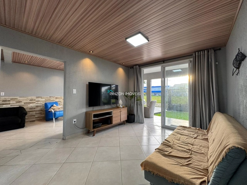 CASA A 50 METROS DO CENTRO DE ATLÂNTIDA SUL: 10ª foto da galeria de imagens do imóvel