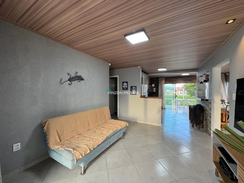 CASA A 50 METROS DO CENTRO DE ATLÂNTIDA SUL: 12ª foto da galeria de imagens do imóvel